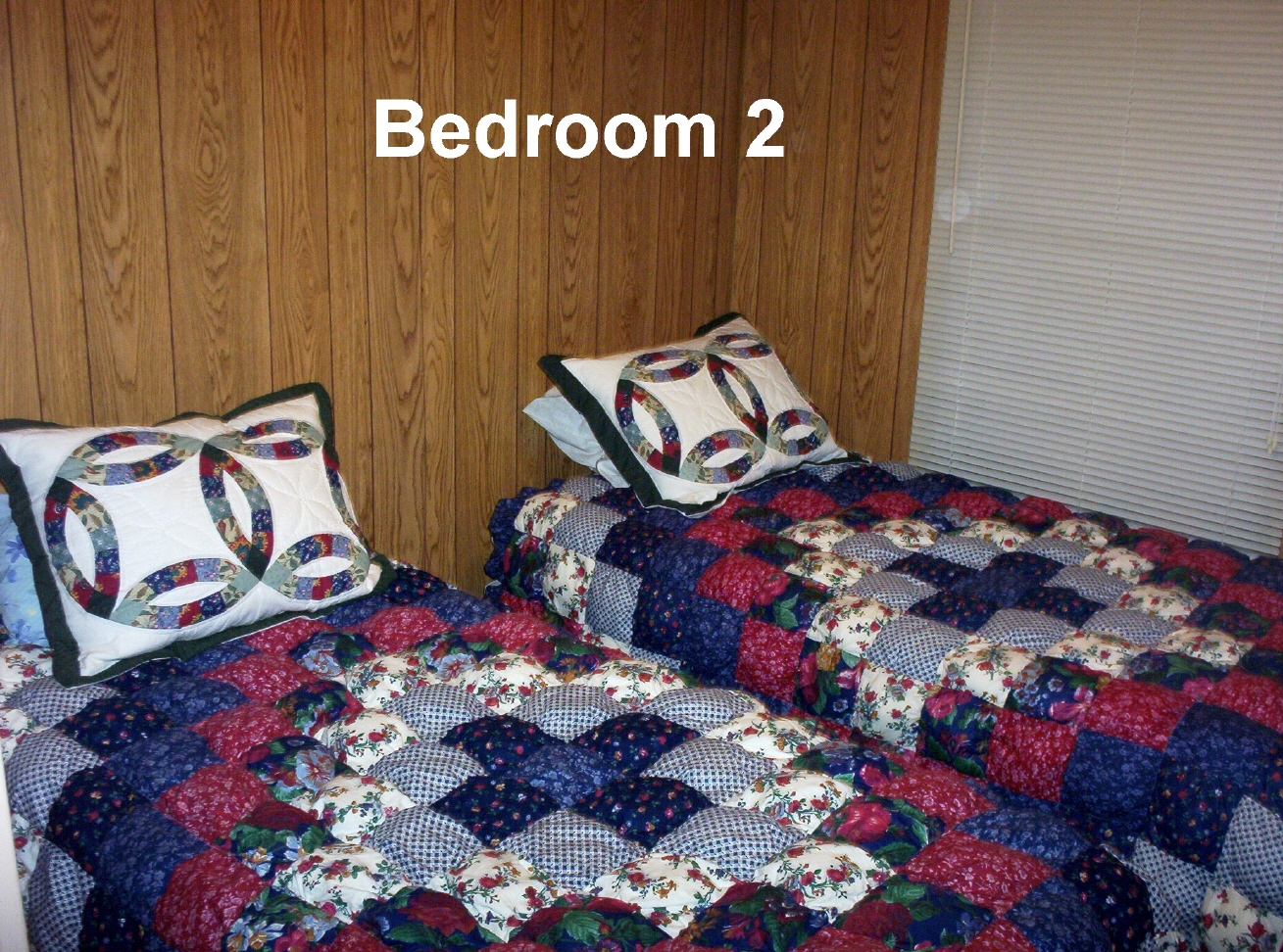 bedroom2_unit3resized.jpg